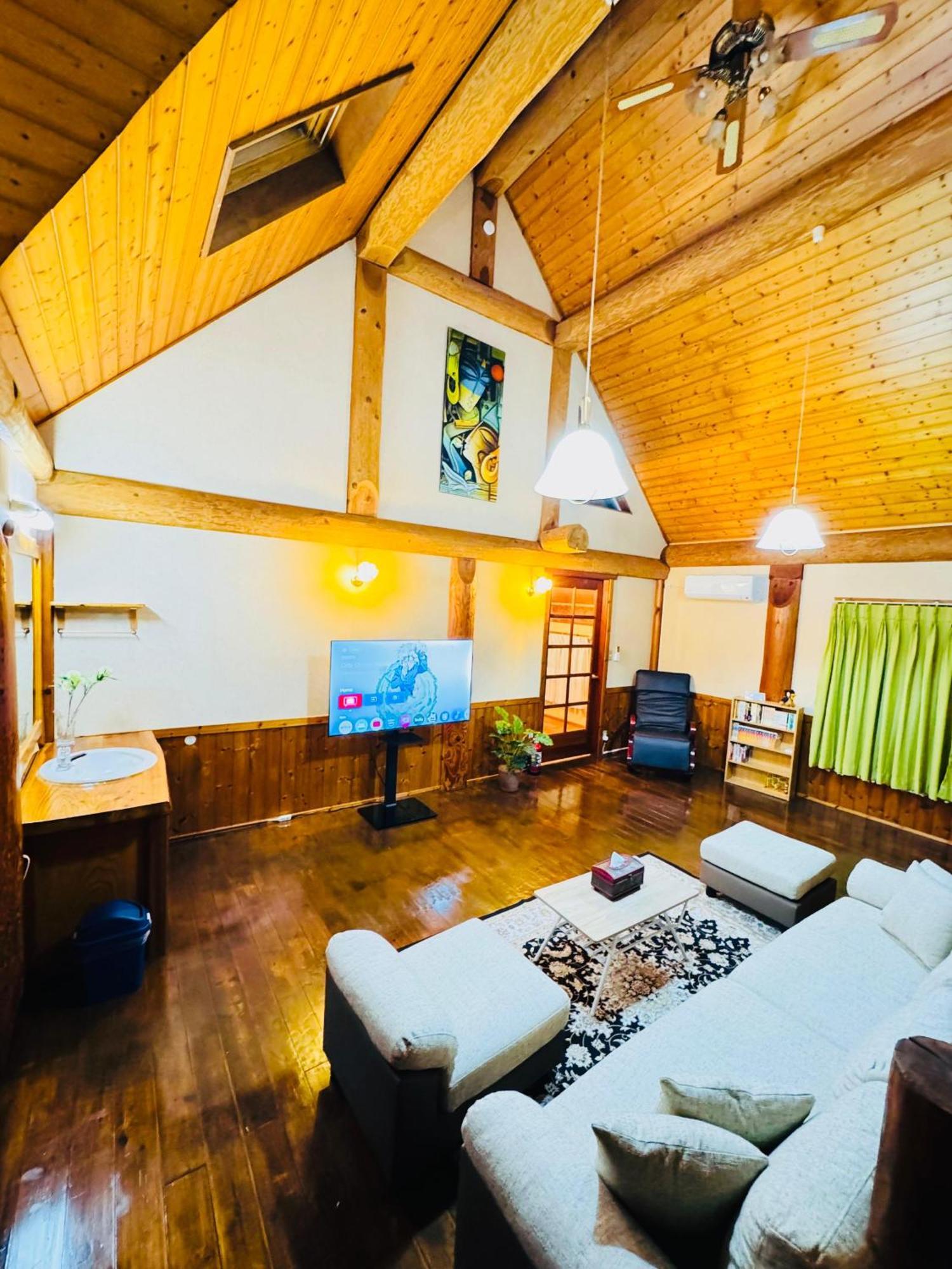 Yufuin Log House No Yado Tom Sawyer Hotel Exterior photo