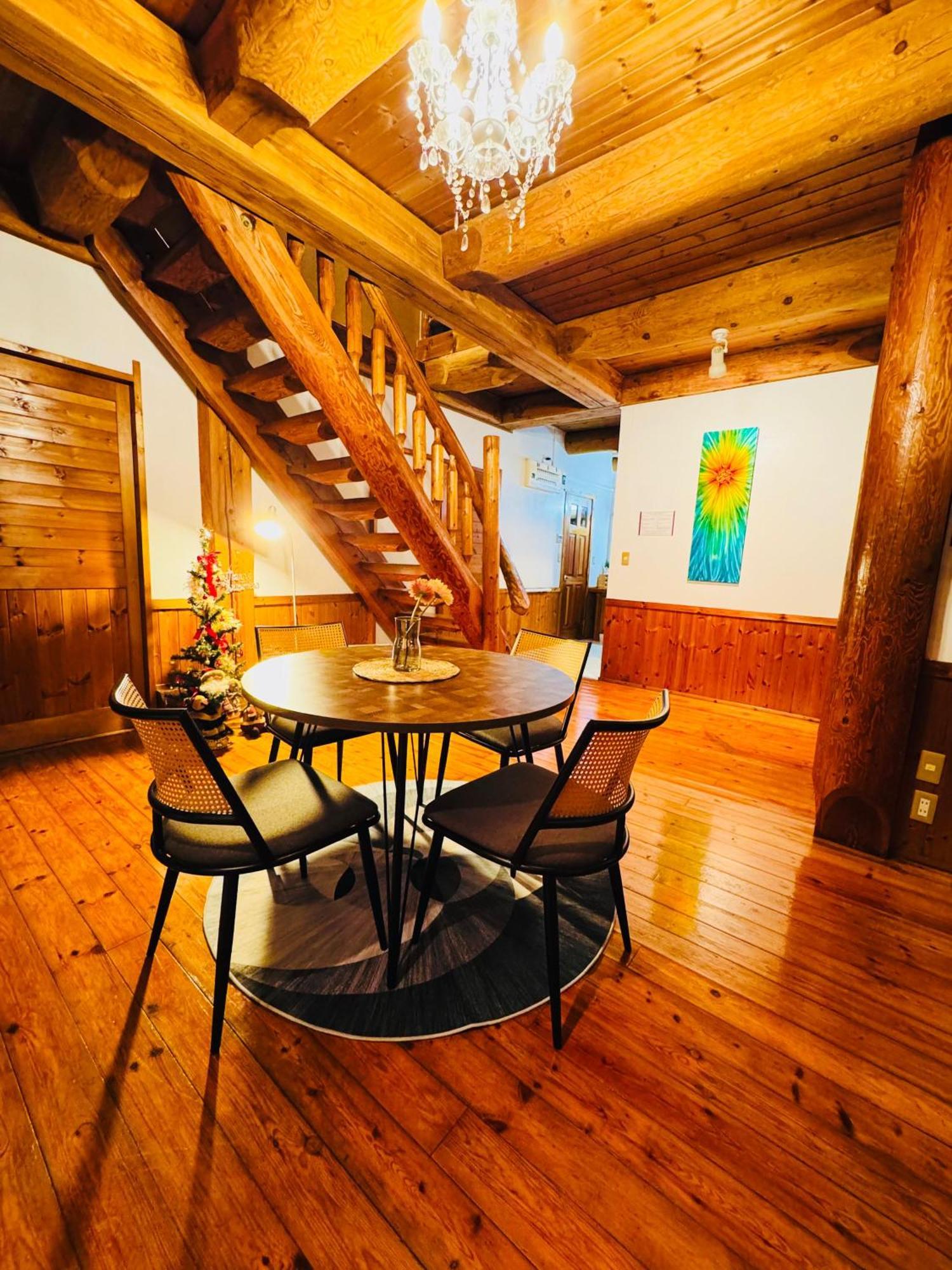 Yufuin Log House No Yado Tom Sawyer Hotel Exterior photo