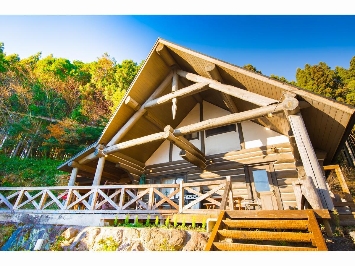 Yufuin Log House No Yado Tom Sawyer Hotel Exterior photo